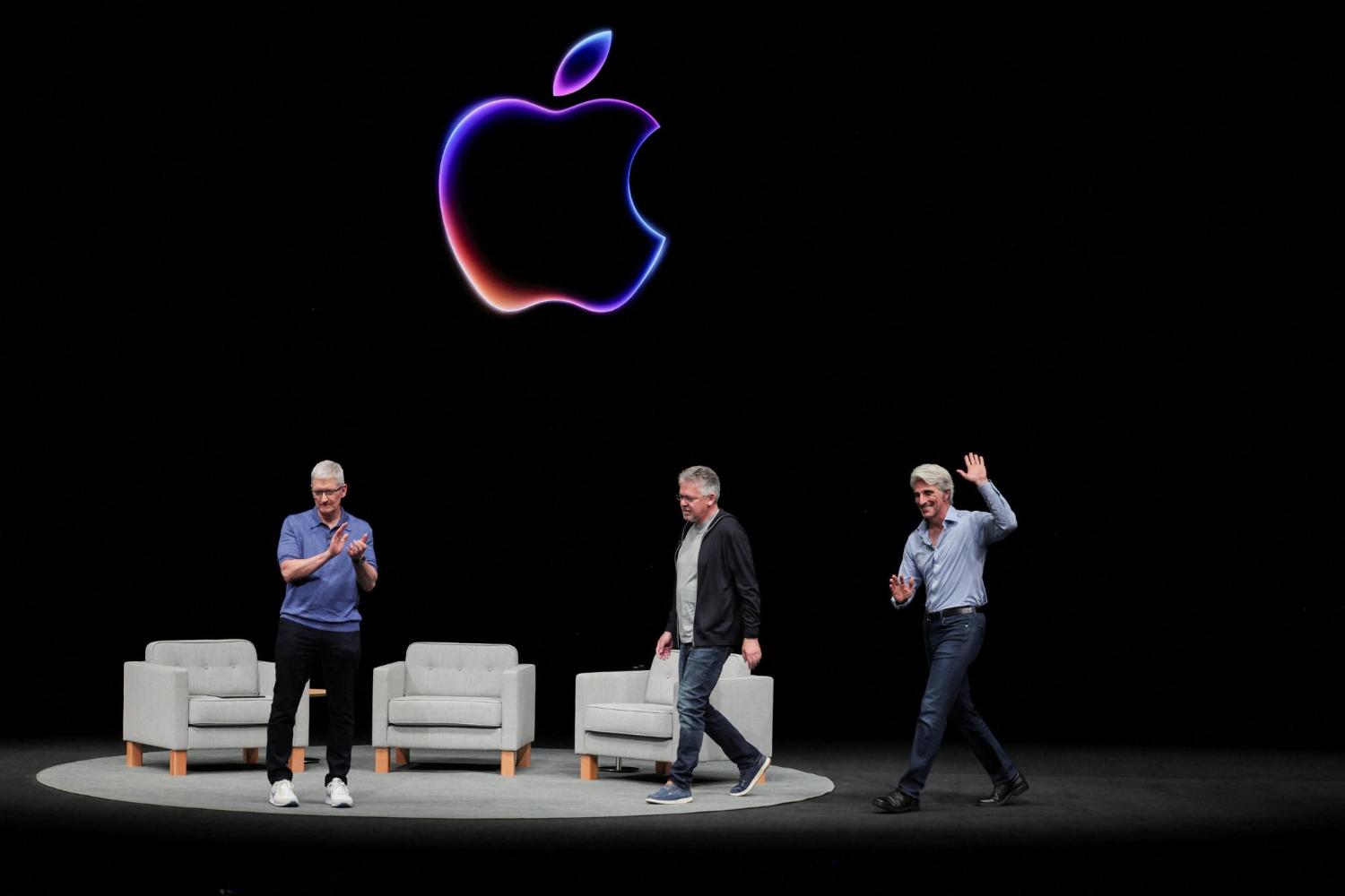 完整的Apple Intelligence今年没戏了