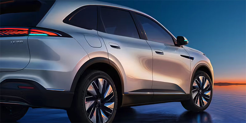 2025年全国机动车保有量达4.69亿辆 新能源汽车占比超12%