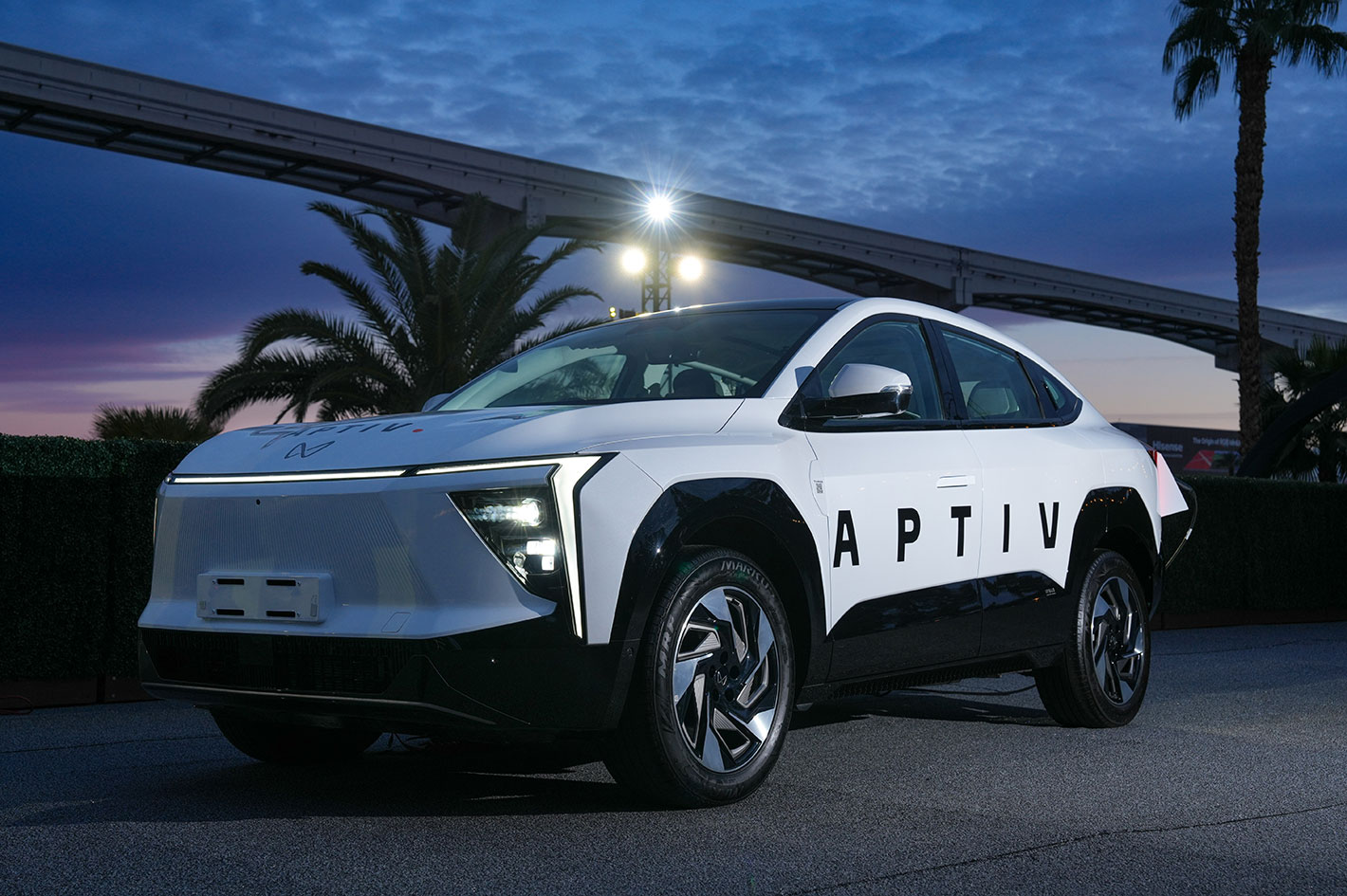 安波福2025年营收创纪录达204亿美元 业务分拆蓄力长期增长