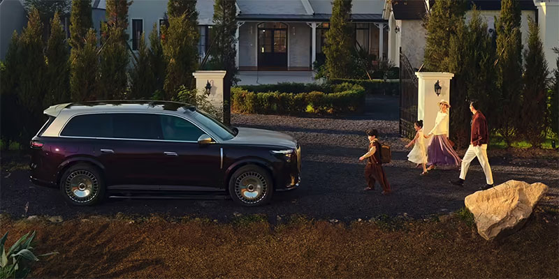 华系首搭三腔空悬 岚图泰山旗舰SUV上市21分钟大定破万