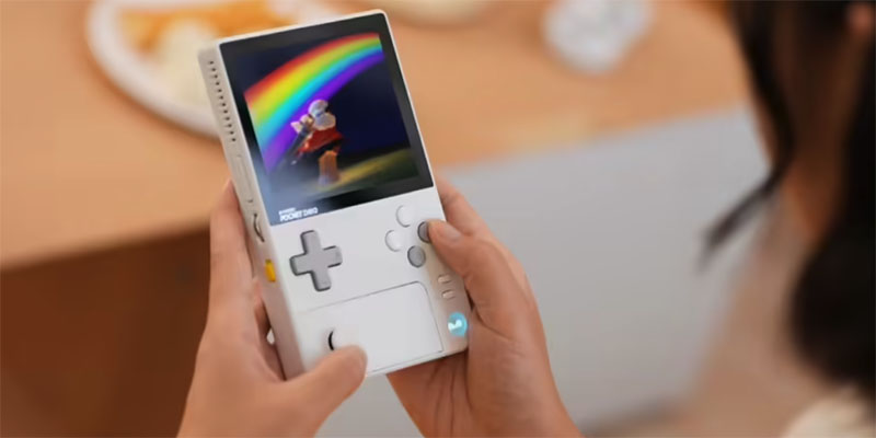 YANEO Pocket DMG掌机“元气黄”限定版开售 复古设计+骁龙G3x芯片2399元起