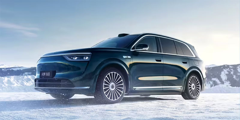 问界M8斩获2025年度四十万级SUV销冠 限时赠8000元选配金