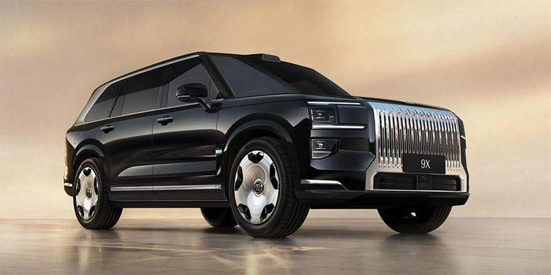 三星显示为极氪9X供应三款车载OLED屏 全球首创88cm翼式滑动屏加持