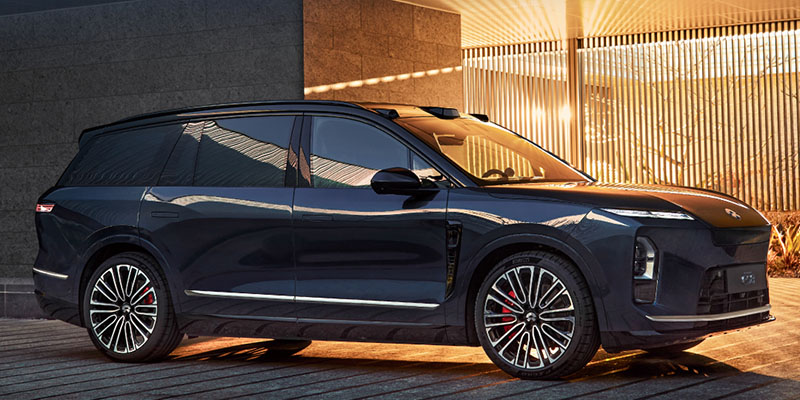 全新蔚来ES8推出3月购车福利 10000元购置税补贴+多重权益加持